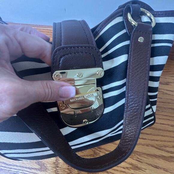 Michael Kors Bag Brown Gold Satchel Leather - Picture 9 of 13